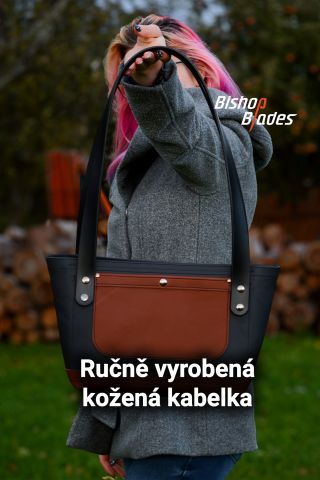 Druhá vyrobená kabelka. Kůže s charakterem – žádná sériová chemie, ale materiál, který žije. Už řadu let formuji kusy...